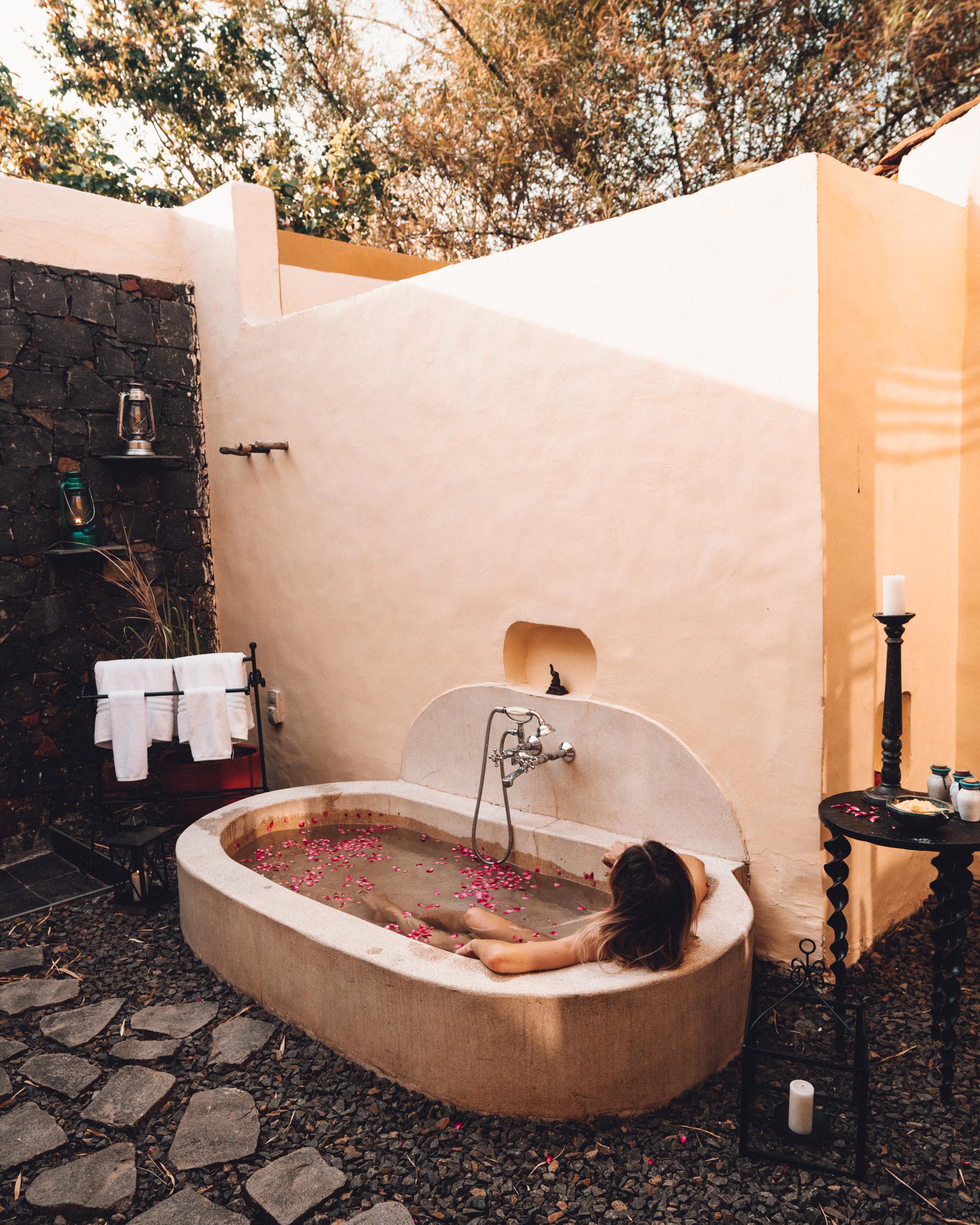Outdoor bathtub at Samode Safari Lodge in Ranthambore National Park, India via Find Us Lost