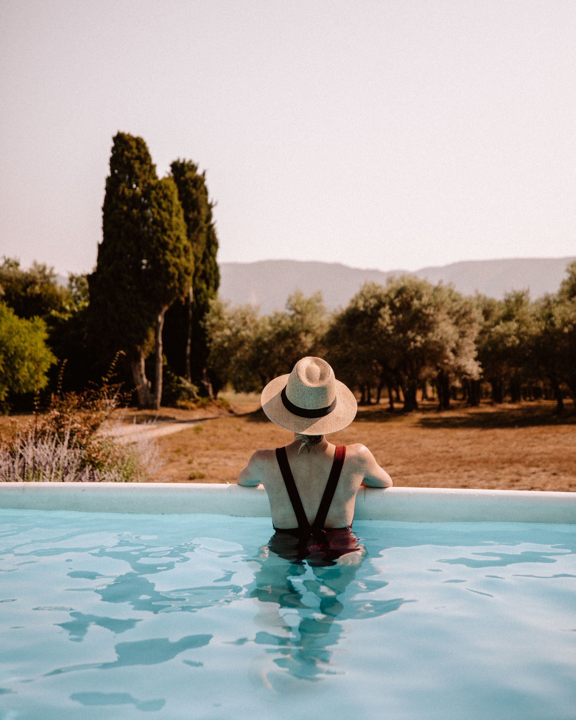 Oppede airbnb near lavender fields in provence, South of France
