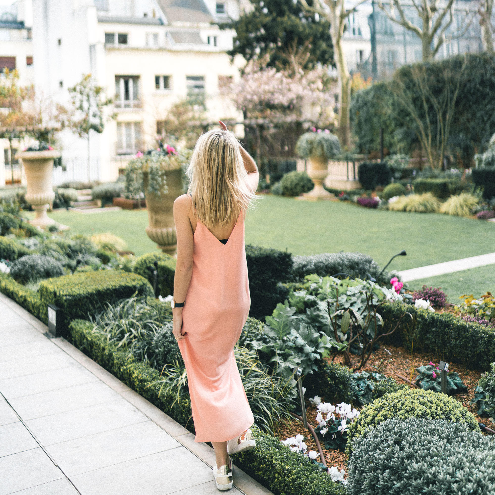 The outdoor french gardens at Shangri La Paris Hotel - Complete Paris Travel Guide