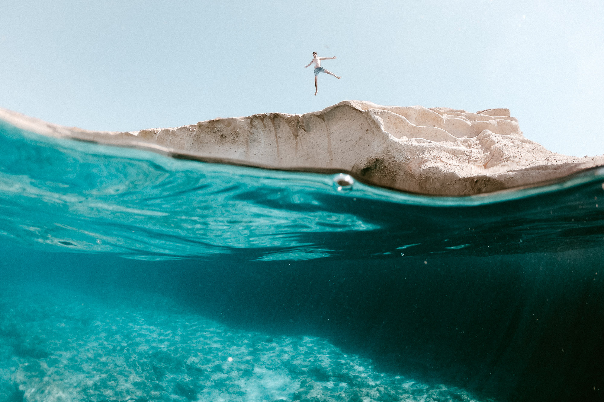 Cliff jumping spot in antiparos via @finduslost
