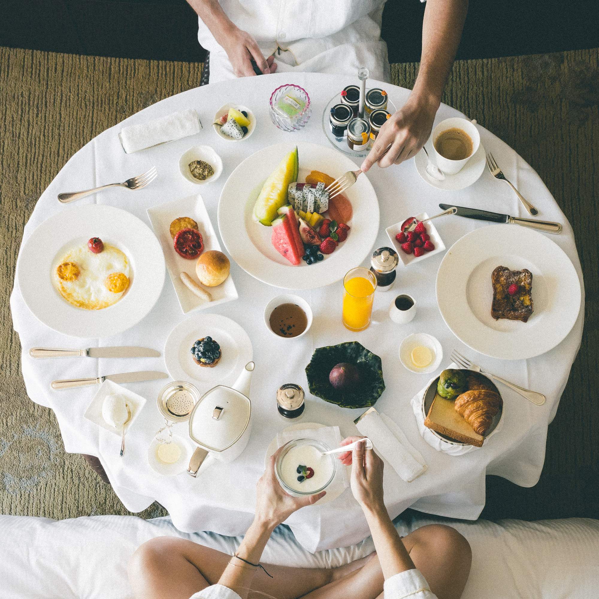 The Complete Tokyo Travel Guide | City Guides | Hotels in Tokyo | Shangri-La Hotel Tokyo | Japan Travel Itinerary | Shinjuku Shibuya Harujuku Neighborhood Travel Tips 