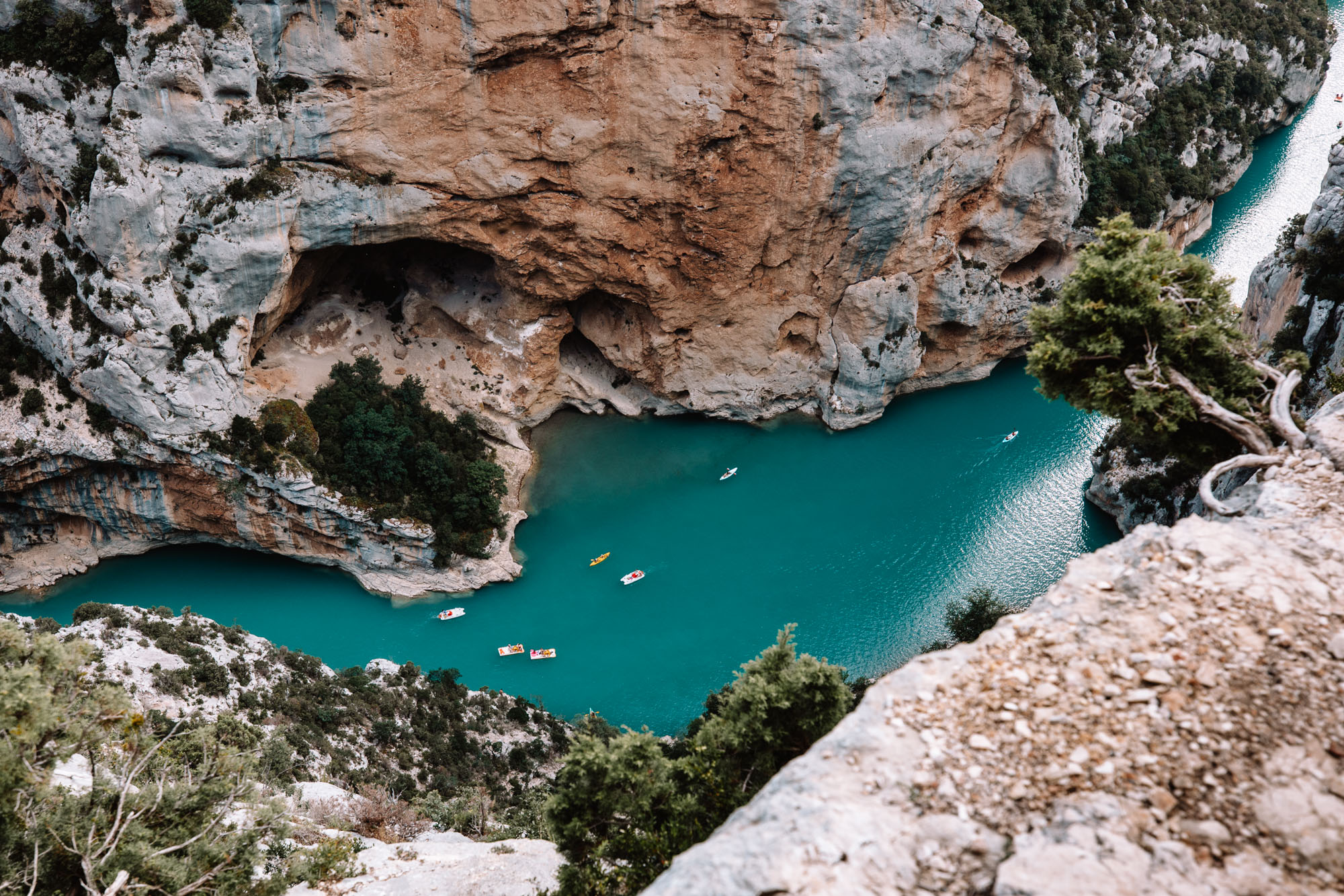 Gorges du Verdon drive in the South of France via Find Us Lost